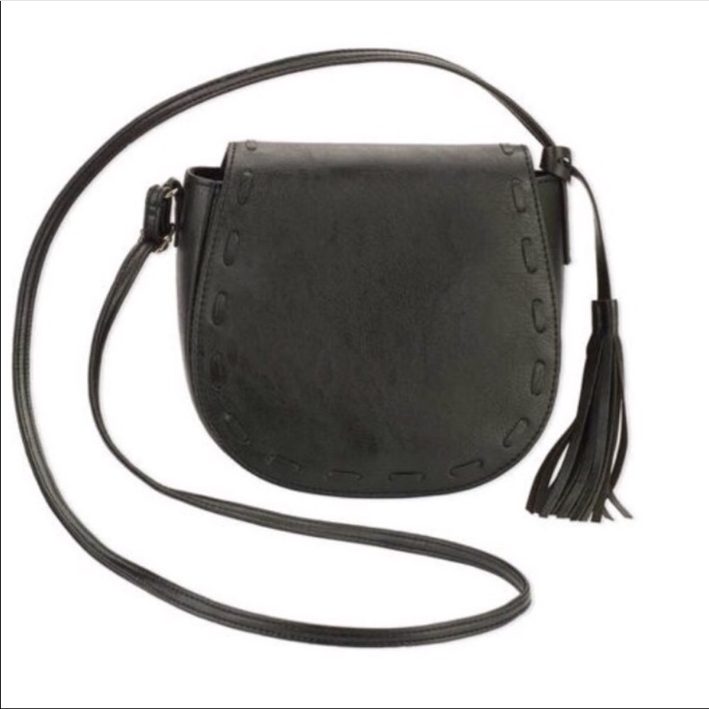 BLACK FAUX LEATHER SADDLE CROSSBODY BAG